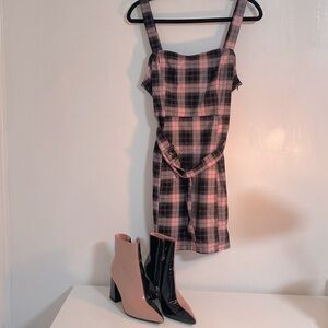Unique Pink Plaid Dress (shoes sold separately) 🖤🩷